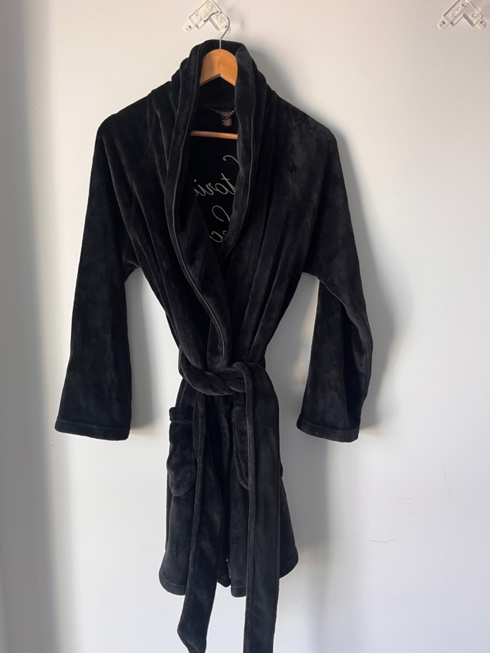 🔥CLEAROUT🔥3/$25🔥Victoria's Secret Robe | Plush Fleece | Embr. Logo Back | XS/S